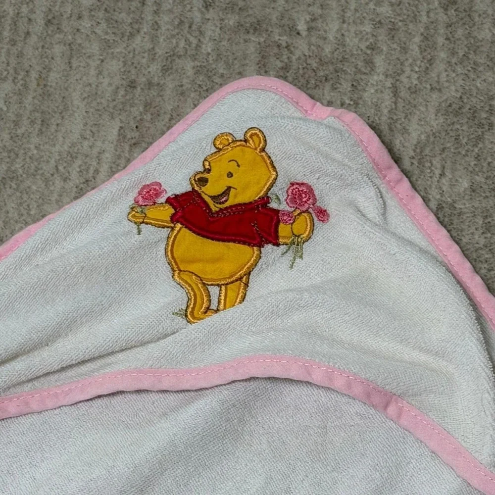 Disney Winnie the Pooh Baby Hooded Bath Towels Lot Pink Blue Embroidered